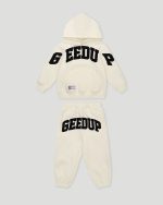 Geedup Team Logo Kids ButtercreamBlack Tracksuit